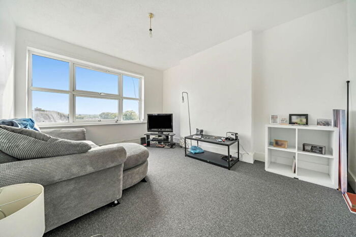 1 Bedroom Flat For Sale In St. Peters Road, Margate, CT9