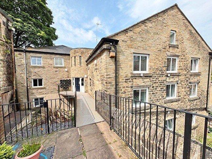 2 Bedroom Flat To Rent In The Old Sunday School, Dryden Street, Bingley, West Yorkshire, BD16