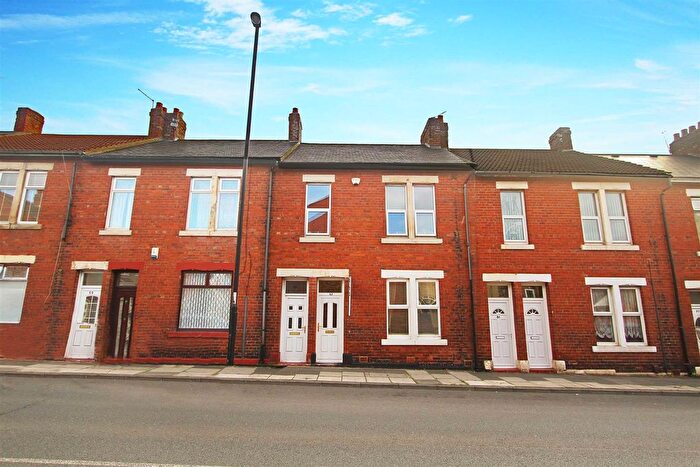 2 Bedroom Flat To Rent In Norham Road, North Shields, NE29