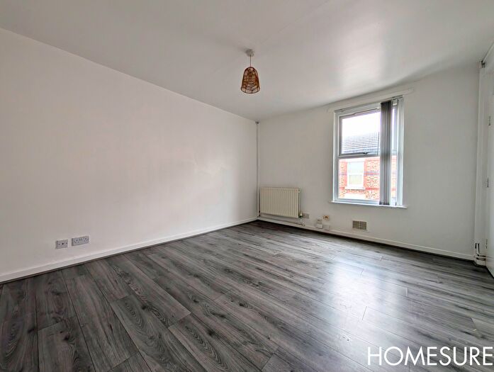 1 Bedroom Flat To Rent In Peel Road, Bootle, L20