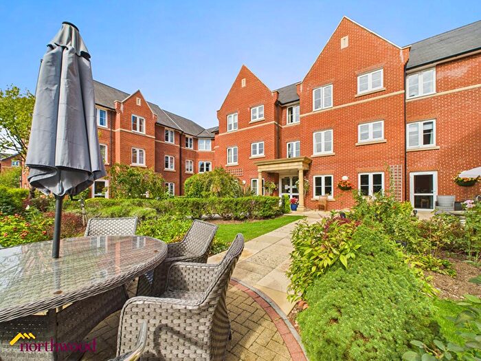 1 Bedroom Retirement Property For Sale In Foxhall Court, Banbury, OX16
