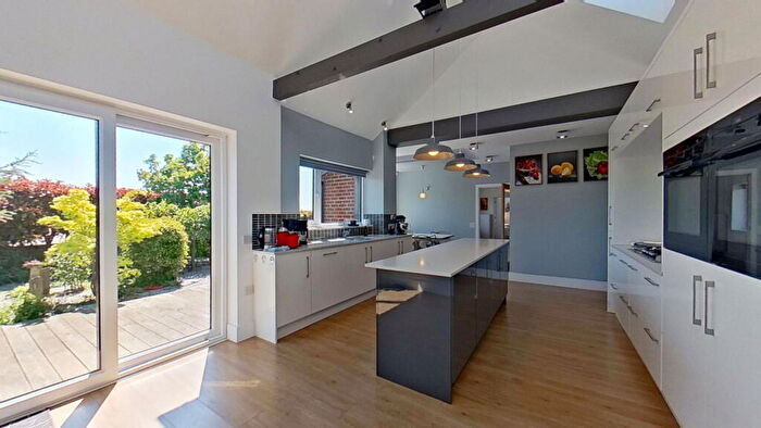 4 Bedroom Detached House For Sale In Sandwich Road, Cliffsend, Ramsgate, CT12