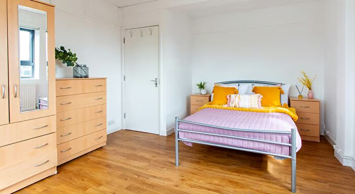 1 Bedroom Studio To Rent In Surrey Quays Landale House, Lower Road, London, SE16