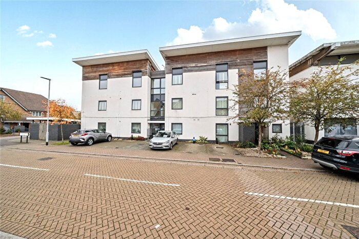 2 Bedroom Flat For Sale In Brown Close, Wallington, SM6