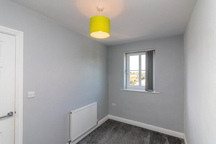 4 Bedroom Town House To Rent In Old Crown Gardens, Great Houghton, Barnsley, S72