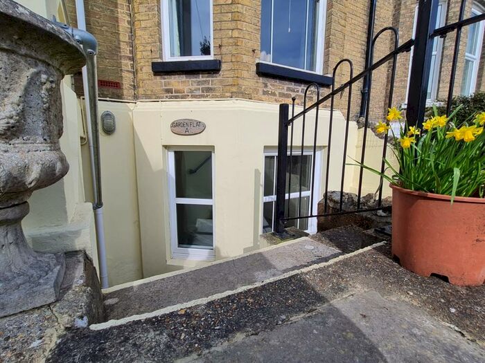 1 Bedroom Apartment To Rent In Melville Street, Ryde, PO33