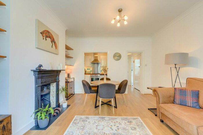 1 Bedroom Flat For Sale In Devonshire Road, Forest Hill, London, SE23