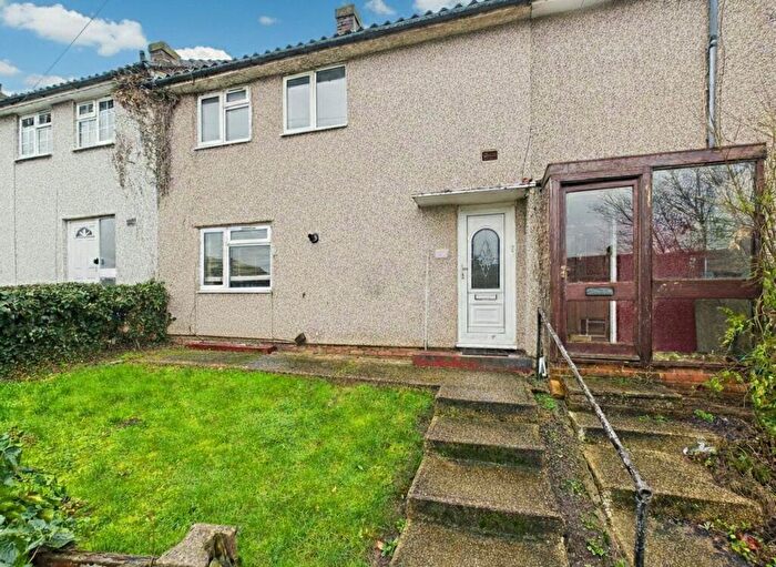 2 Bedroom Terraced House To Rent In Plaistow Close, Stanford-Le-Hope, SS17