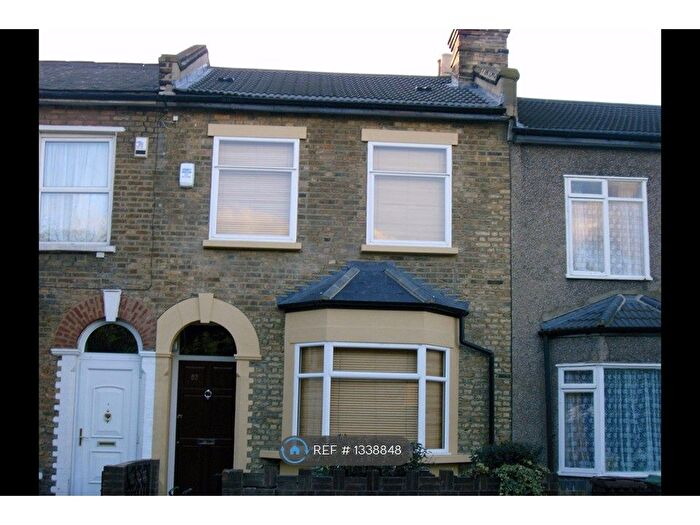 3 Bedroom Terraced House To Rent In Hollydale Road, London, SE15