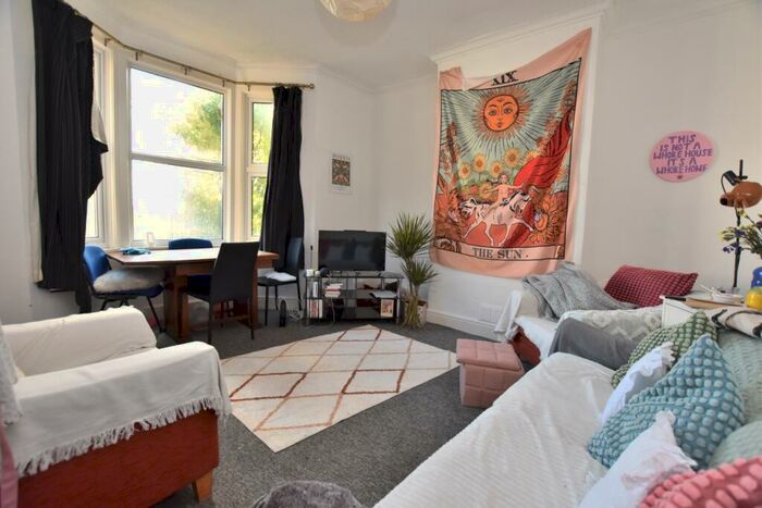 5 Bedroom Terraced House To Rent In Marlborough Hill Place, Bristol, BS2