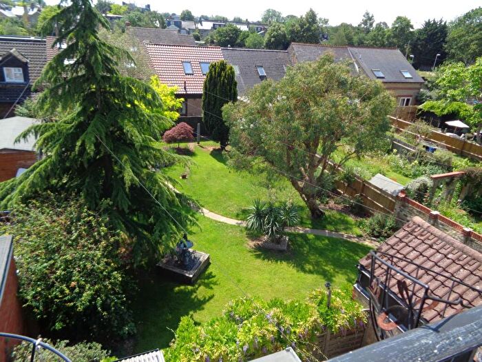 1 Bedroom Flat To Rent In Chesterton Road, Cambridge, CB4