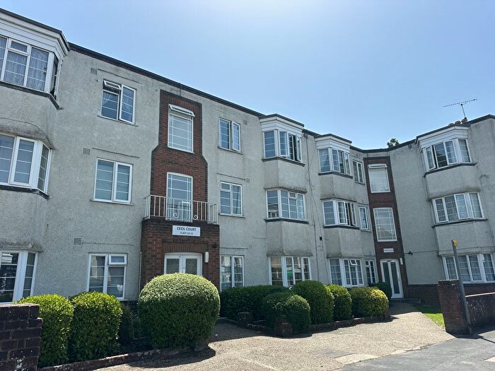 2 Bedroom Flat To Rent In Charminster Road, Bournemouth, BH8