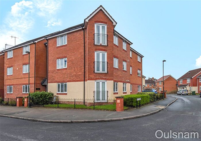 2 Bedroom Flat For Sale In Garrington Road, Bromsgrove, Worcestershire, B60