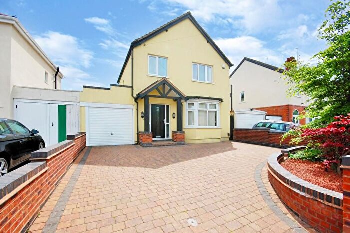 3 Bedroom Property To Rent In Trysull Road, Wolverhampton, WV3