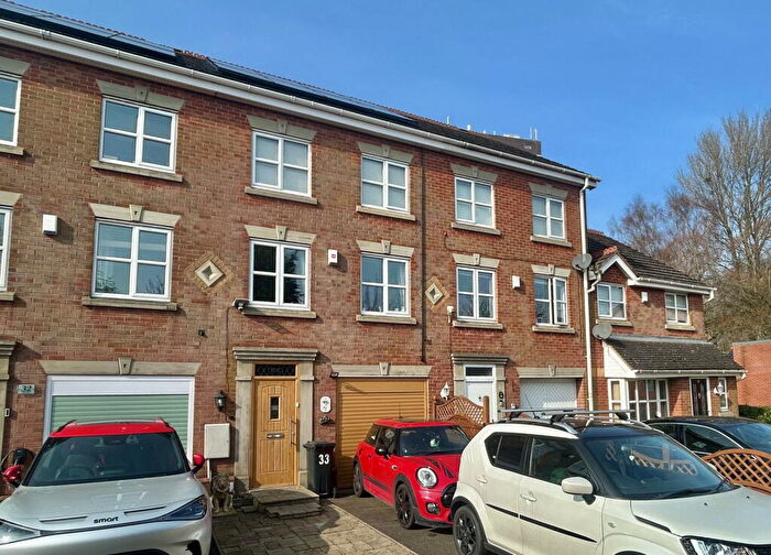 3 Bedroom Town House For Sale In Salop Street (off St James Terrace) Dudley, DY1