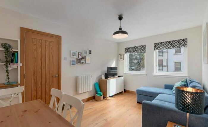 1 Bedroom Flat To Rent In Bryson Road, Edinburgh, EH11