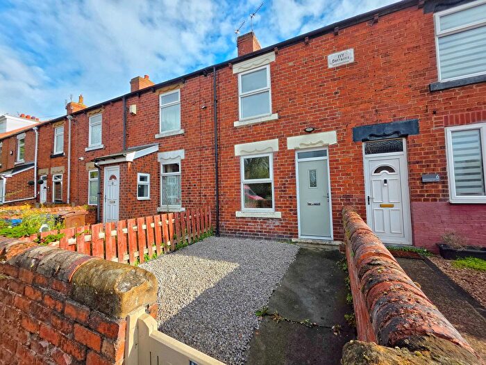 2 Bedroom Terraced House For Sale In Ivy Cottages, Royston, Barnsley, S71