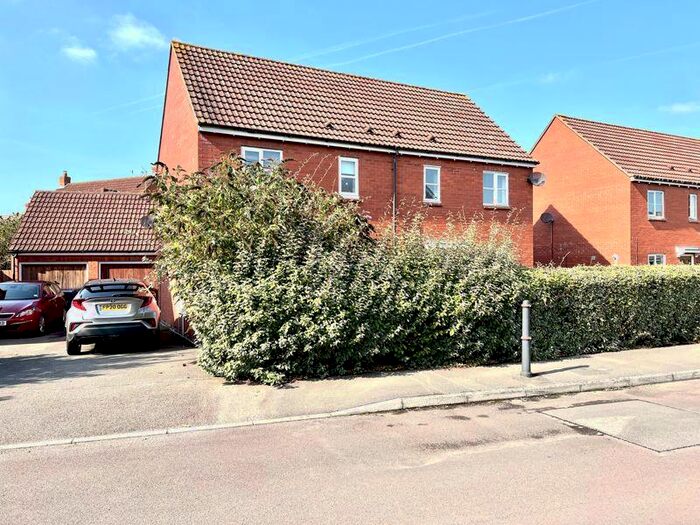 3 Bedroom Semi-Detached House To Rent In Honeysuckle Close, Calne, SN11