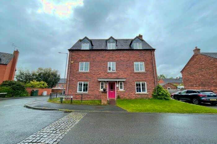 5 Bedroom Property To Rent In Bardell Close, Lichfield, WS13