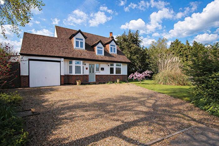 3 Bedroom Detached House For Sale In Woodmansterne Lane, South Wallington, SM6