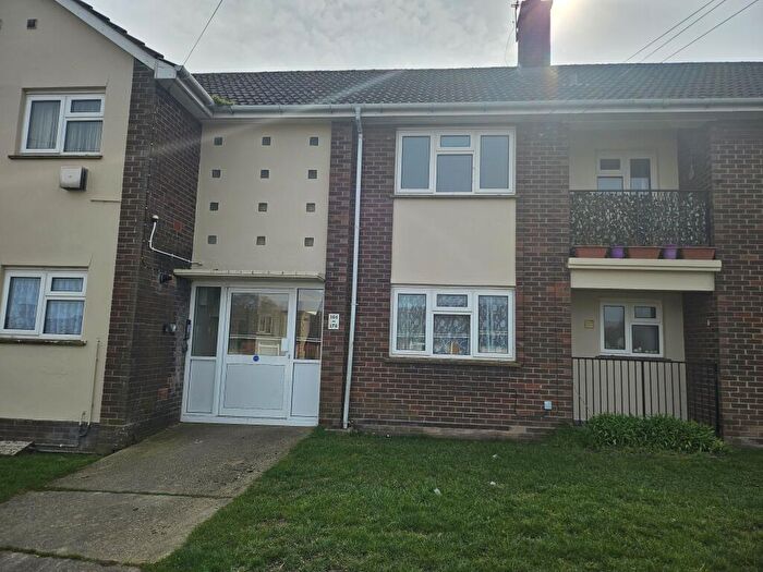 2 Bedroom Flat To Rent In Yeovil, BA21