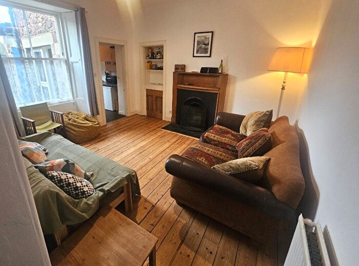 1 Bedroom Flat To Rent In High Street, East Linton, East Lothian, EH40