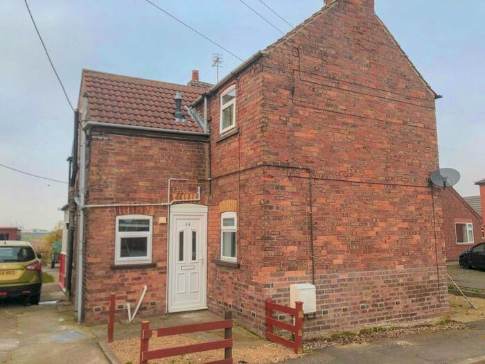 2 Bedroom Terraced House To Rent In Old Village Street, Gunness, Scunthorpe, DN15