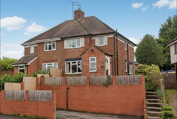3 Bedroom Semi Detached House For Sale In Old School Lane, Hereford, HR1