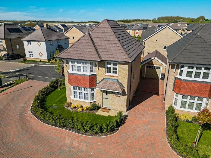 3 Bedroom Detached House For Sale In Greensand Avenue, Barrington, Cambridge, CB22