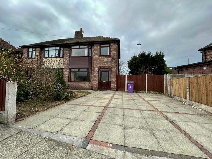 3 Bedroom House To Rent In Sulgrave Close, L16