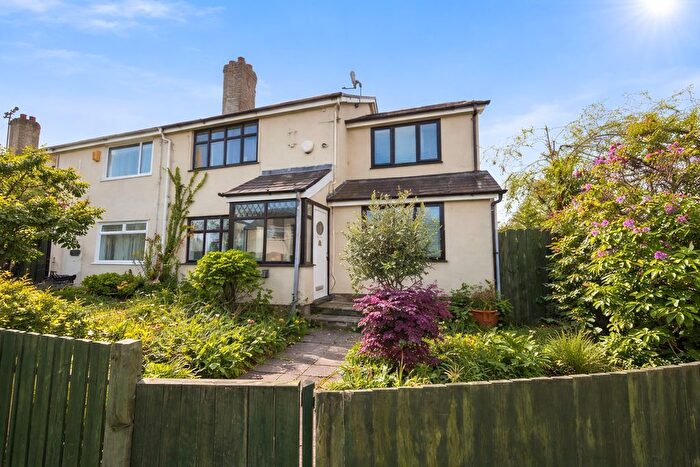 5 Bedroom Semi-Detached House For Sale In Heather Road, Wirral, CH60