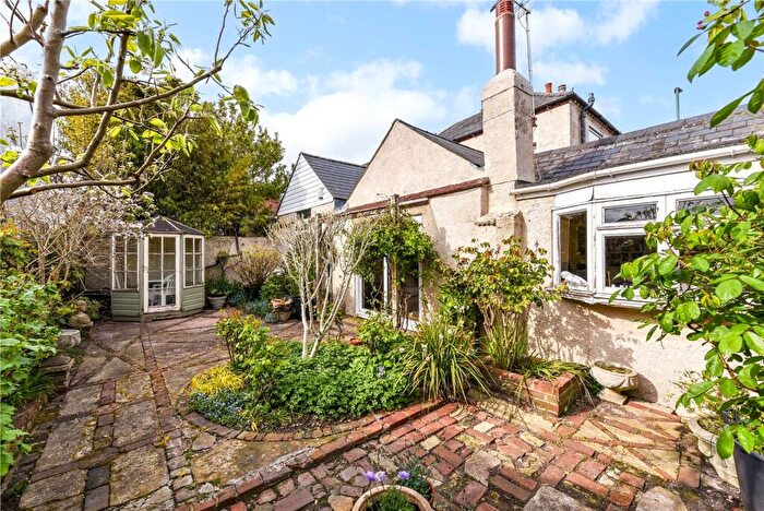 4 Bedroom Property For Sale In St. Pauls Road, Chichester, PO19