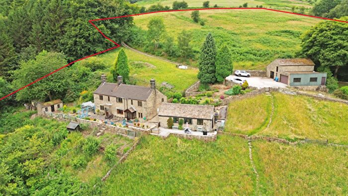4 Bedroom Farm House For Sale In Callow House Farm, Highlow, Hathersage, S32