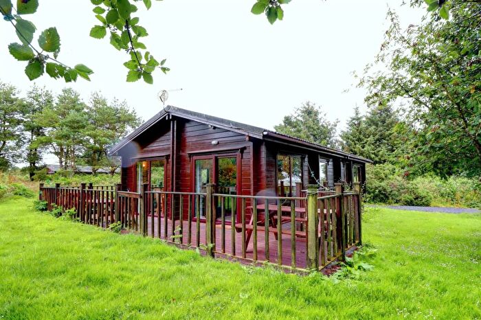 3 Bedroom Chalet For Sale In Woolsery, Bideford, EX39