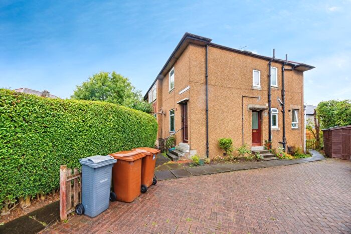 2 Bedroom Flat For Sale In Broomburn Grove, Edinburgh, EH12