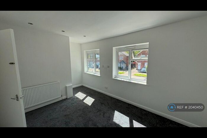 2 Bedroom Terraced House To Rent In Burnel Road, Birmingham, B29