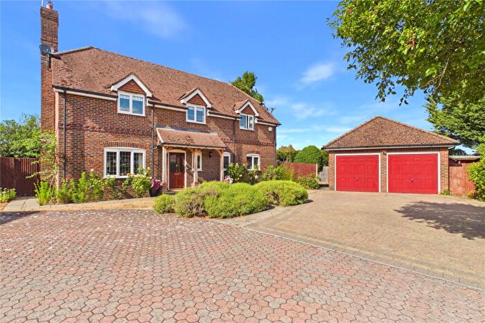 4 Bedroom Detached House For Sale In Hollycroft, Ashford Hill, Thatcham, Hampshire, RG19