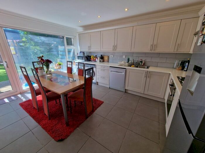 4 Bedroom Terraced House To Rent In Wavell Court, Elgin Road, Croydon, CR0