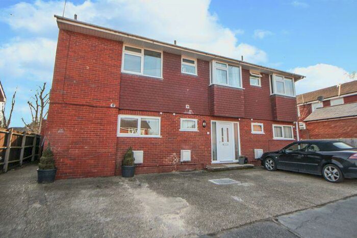 1 Bedroom Flat To Rent In Central Marlow, SL7