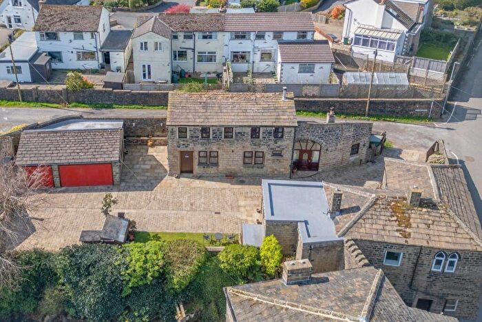 6 Bedroom Detached House For Sale In & Bridge Street, Oakworth, BD22