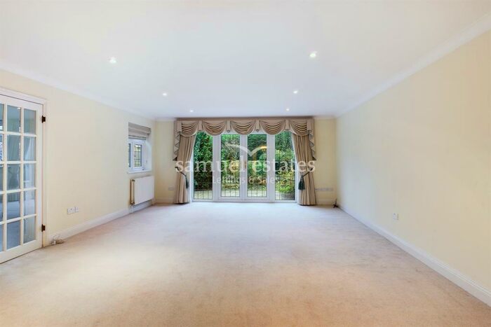 4 Bedroom Detached House To Rent In Cheam Road, Sutton, SM2