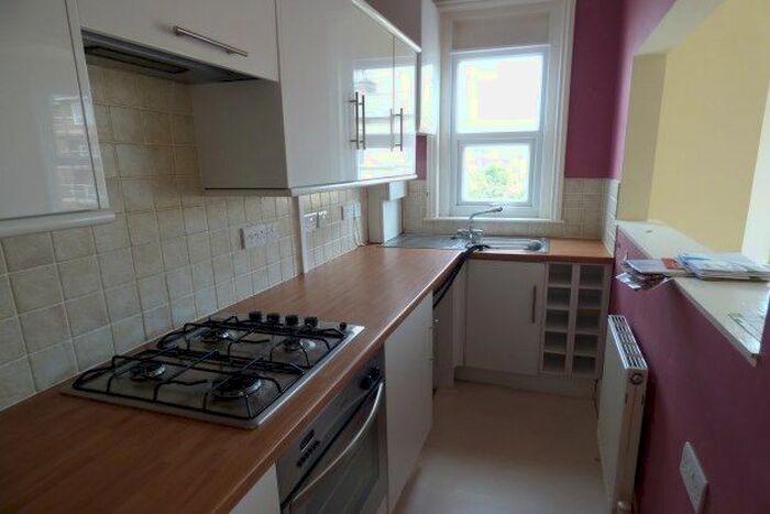 1 Bedroom Flat To Rent In Monkton Street, Ryde, PO33
