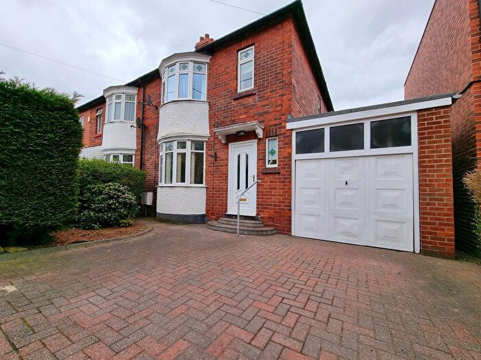 3 Bedroom Semi-Detached House To Rent In Benfieldside Road, Shotley Bridge, DH8