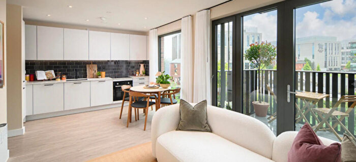 2 Bedroom Apartment To Rent In Belmont Wharf, Glasswater Locks, Birmingham, B4