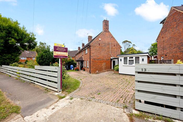 3 Bedroom Semi Detached House For Sale In Snell Hatch, Crawley, RH11