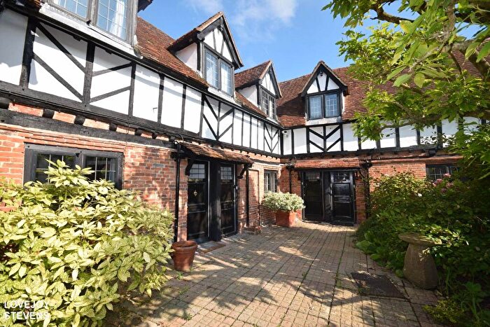 1 Bedroom Terraced House To Rent In Argyle Road, Newbury, RG14