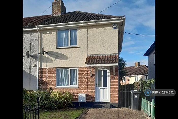 2 Bedroom End Of Terrace House To Rent In Gilda Crescent, Bristol, BS14