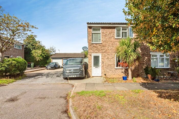 3 Bedroom Semi-Detached House For Sale In Hastings, Stony Stratford, Milton Keynes, MK11