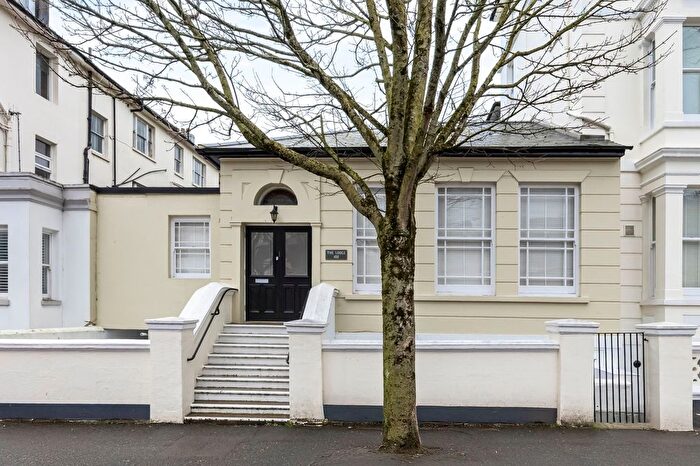 1 Bedroom Flat For Sale In Blatchington Road, Hove, BN3