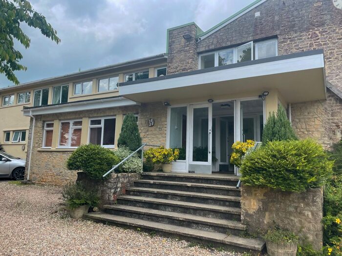 2 Bedroom Flat To Rent In Bratton Seymour, Wincanton, BA9